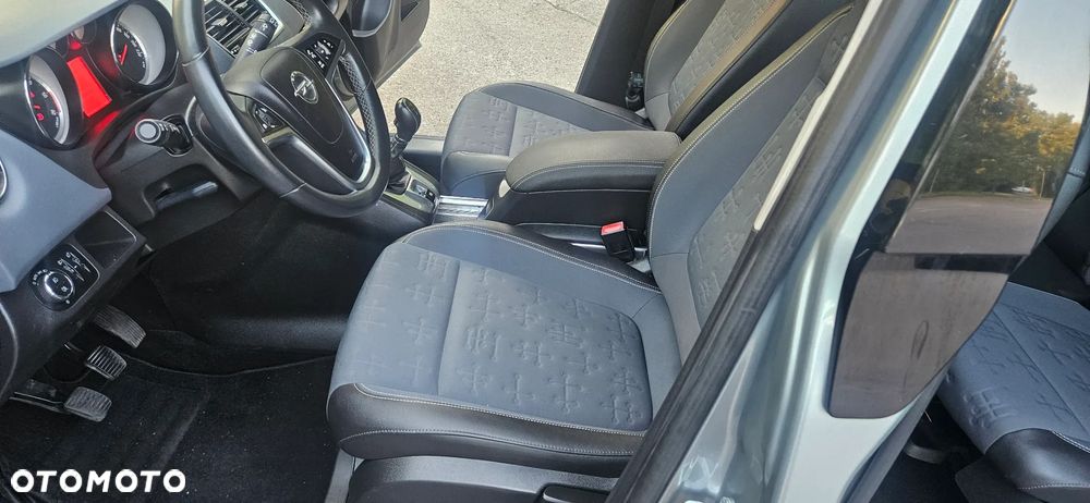 Opel Meriva 1.6 CDTI Design Edition S&S - 12