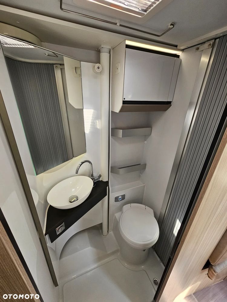 Adria Compact Plus - 12