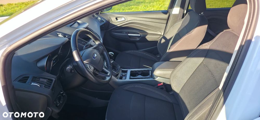Ford Kuga - 14