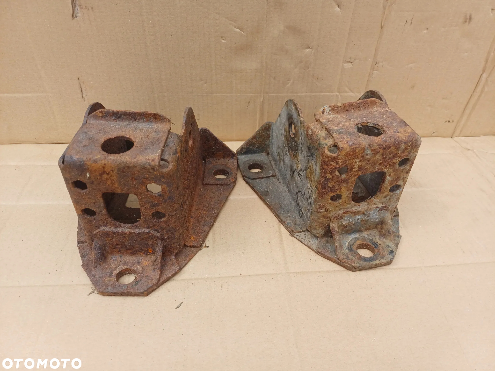 Mocowanie resora tył ducato boxer jumper 94-06 - 4