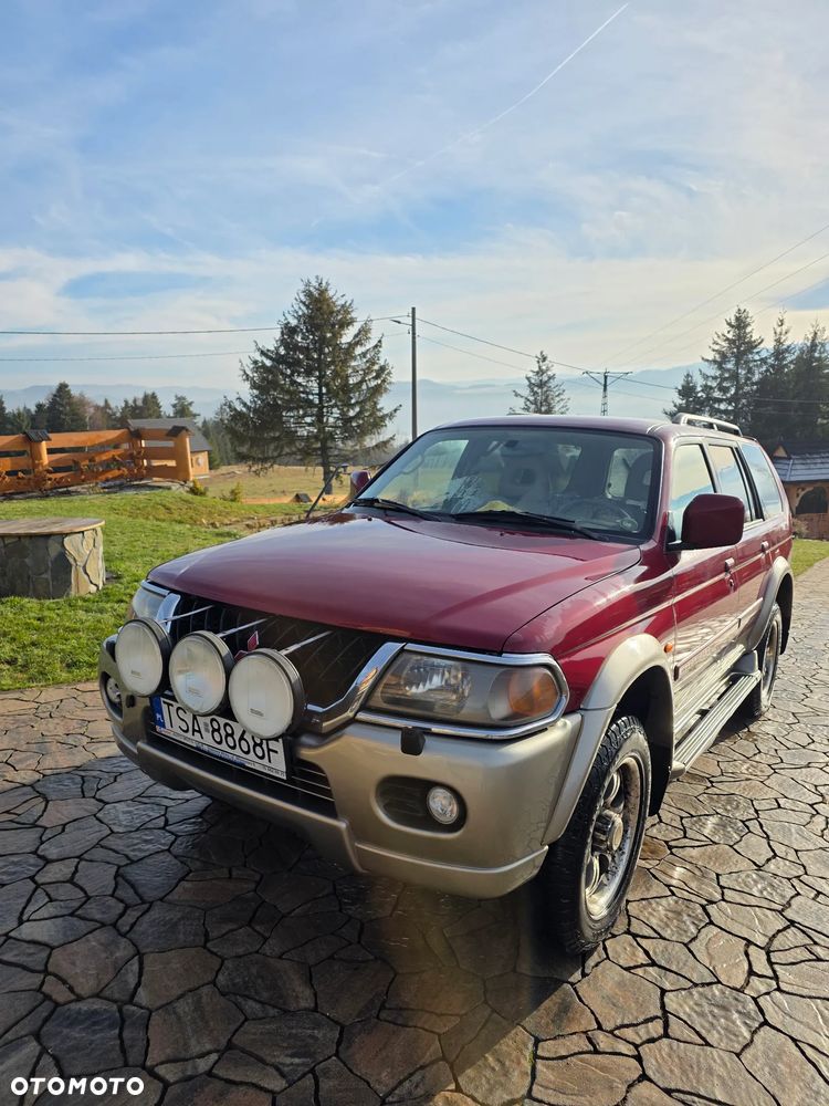 Mitsubishi Pajero - 4