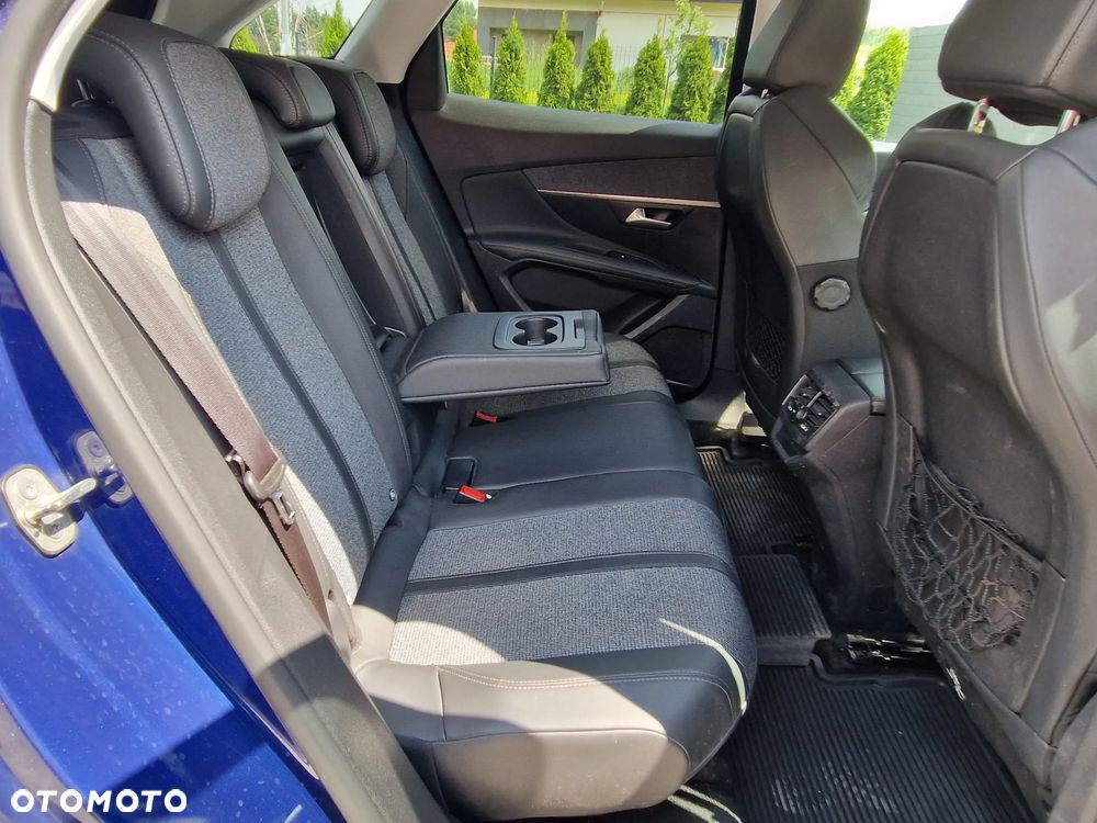 Peugeot 3008 - 22