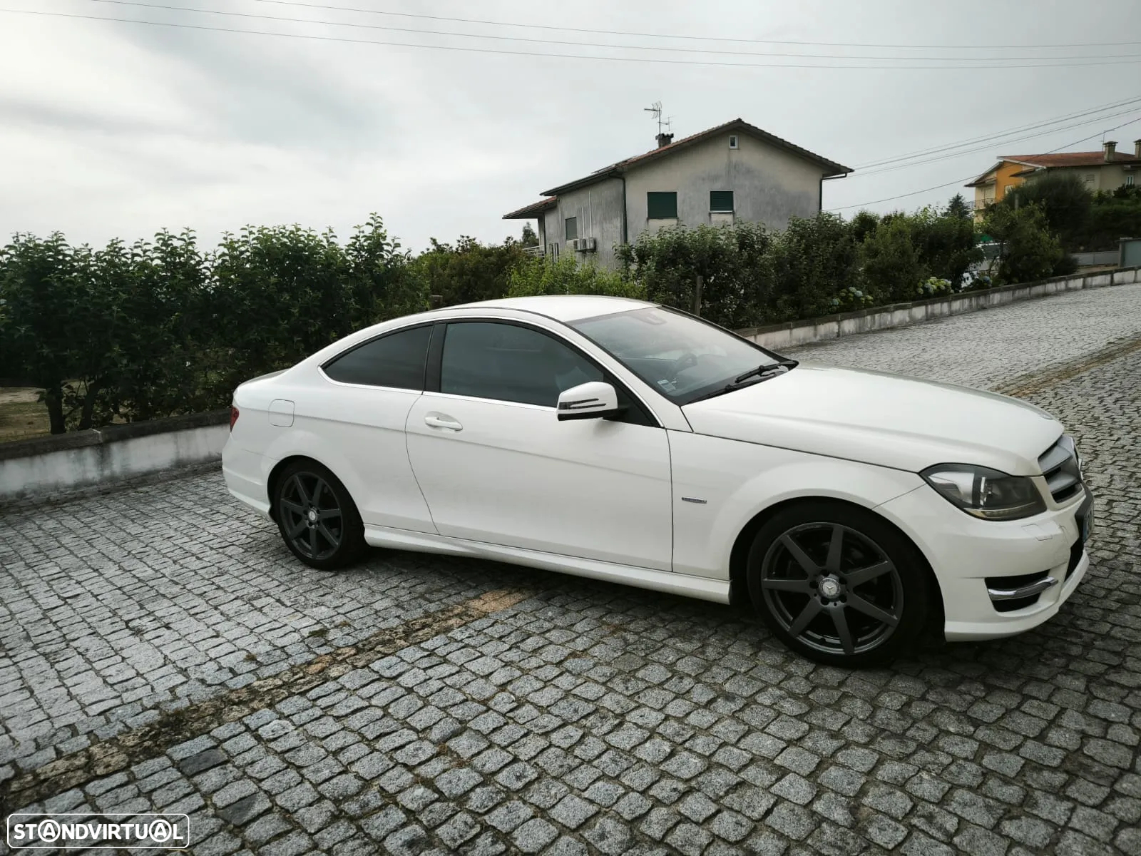 Mercedes-Benz C 220 CDI DPF Coupe (BlueEFFICIENCY) - 3