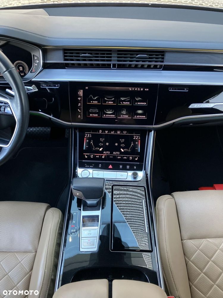 Audi A8 - 19