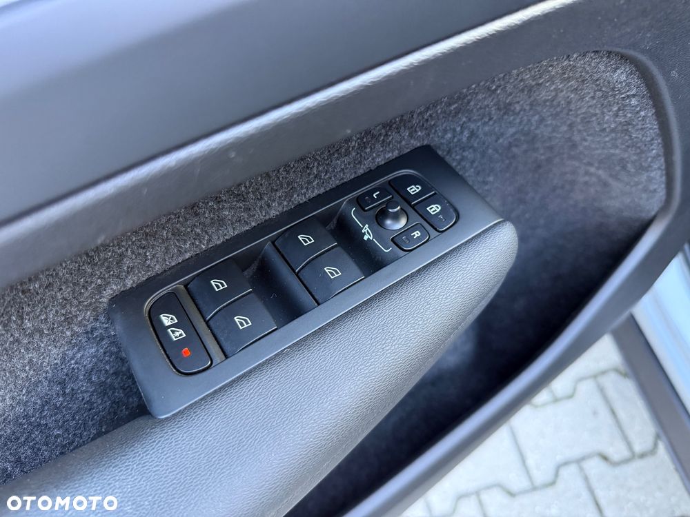Volvo XC 40 B3 Core - 30