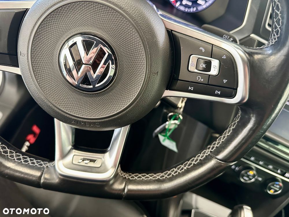 Volkswagen Tiguan - 11