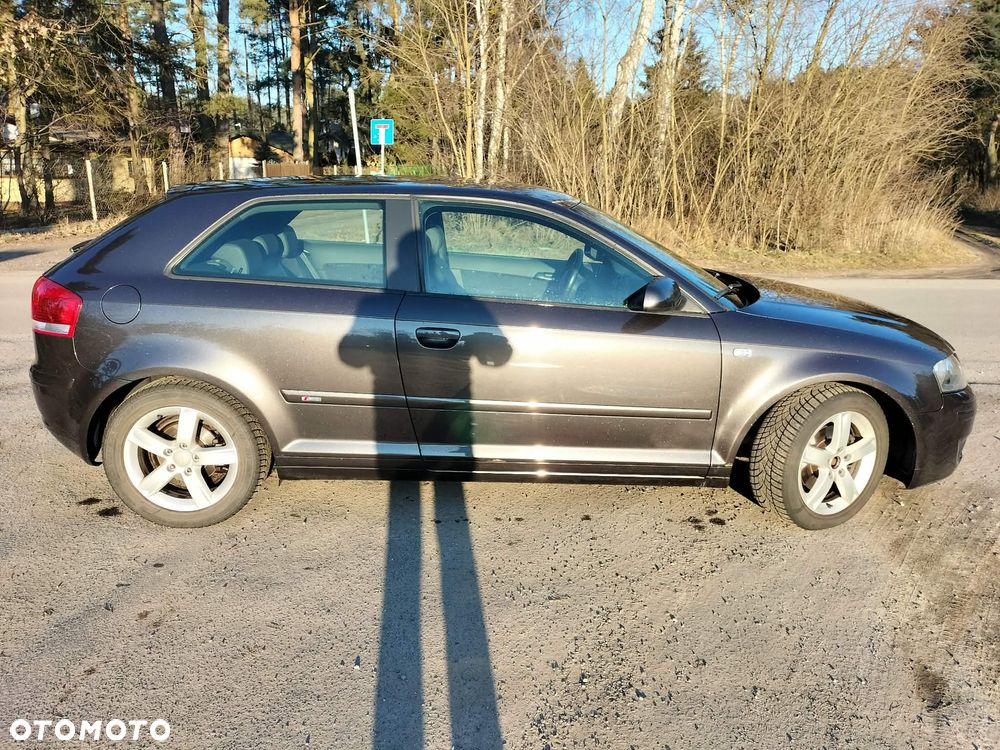 Audi A3 3-drzwiowe 1.6 S Line Sportpaket plus - 7
