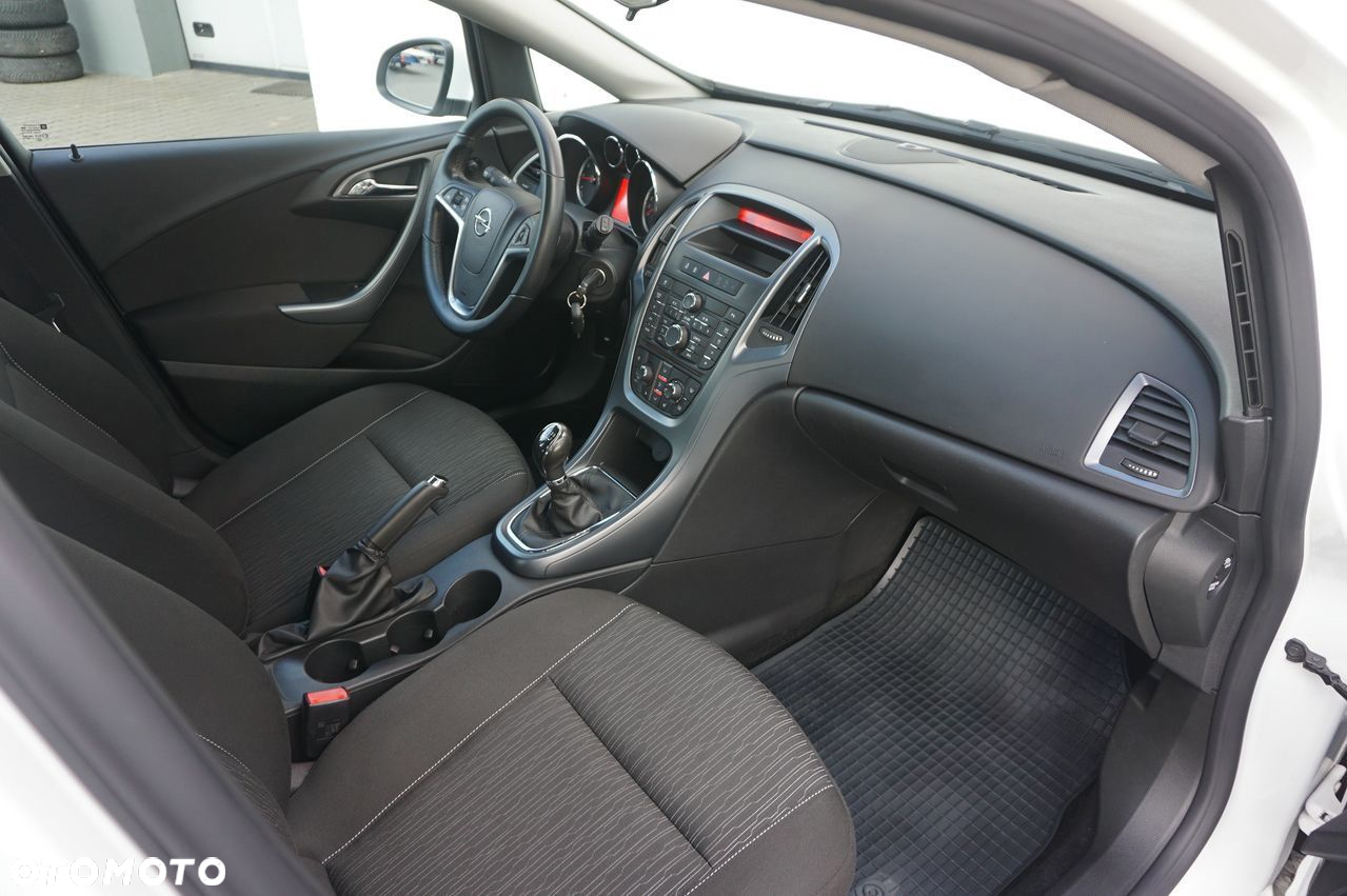 Opel Astra - 14