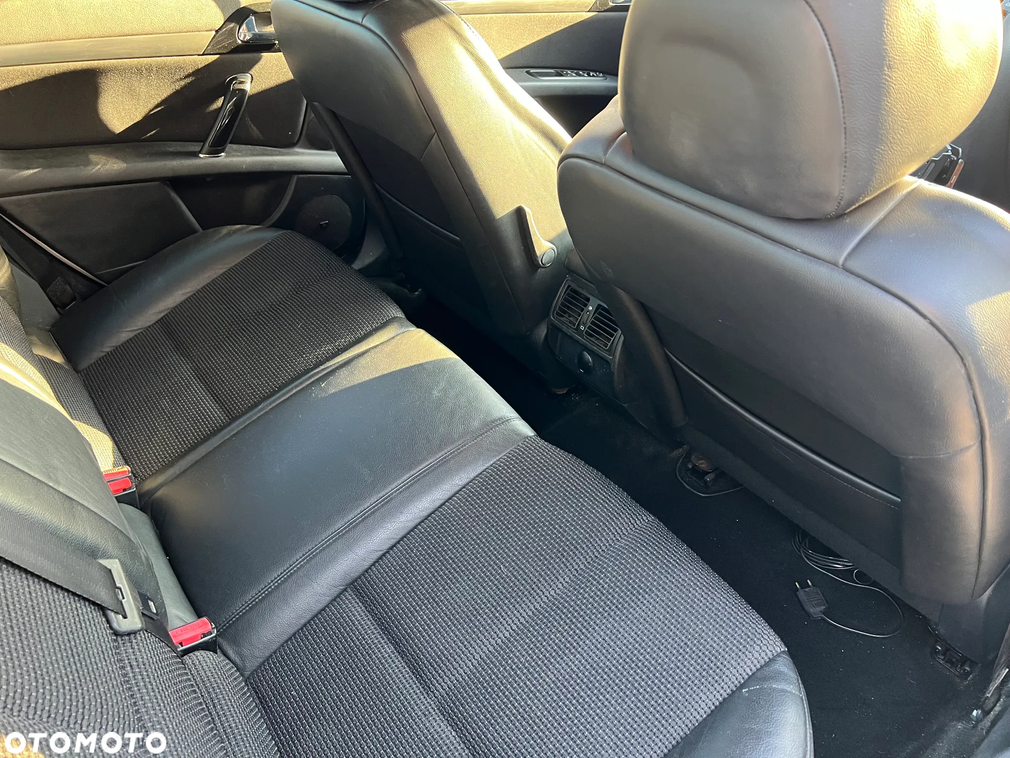 Peugeot 407 HDi 140 Sport - 16