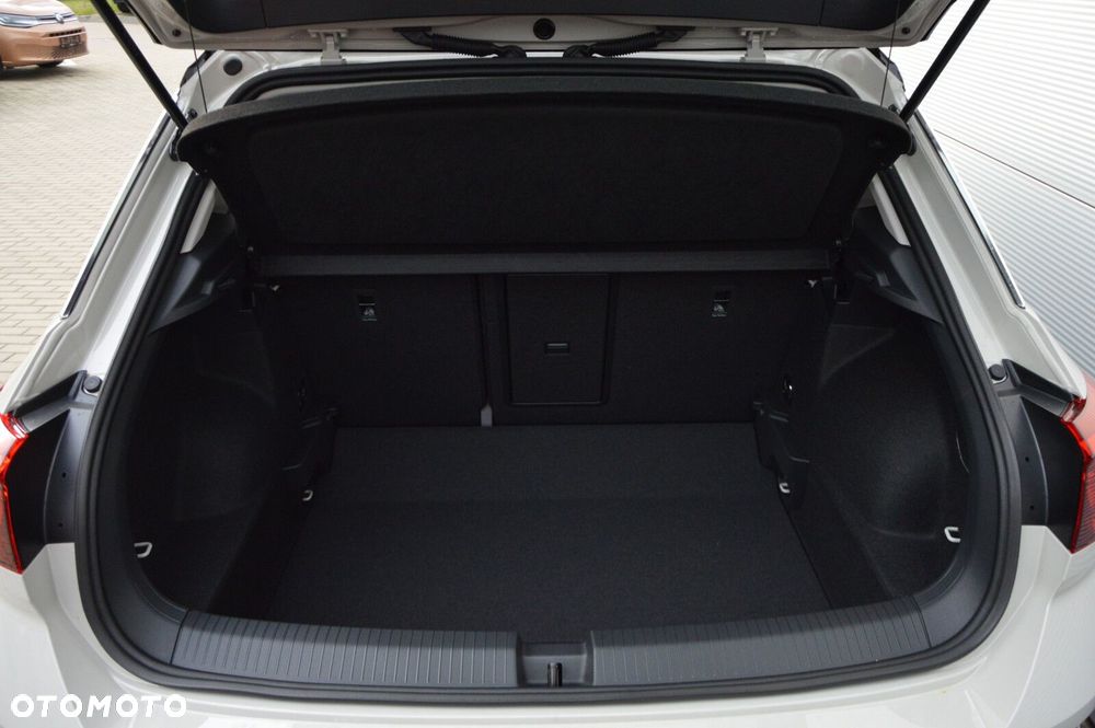 Volkswagen T-Roc - 25