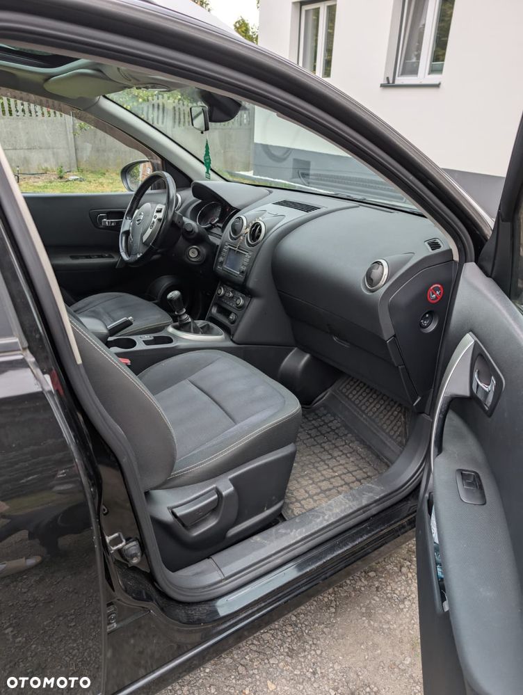 Nissan Qashqai+2 - 13