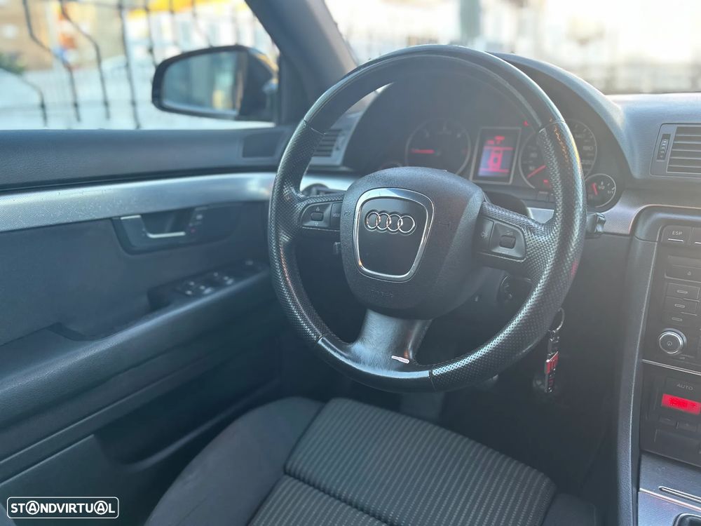 Audi A4 Avant 2.0 TDi S-line - 17