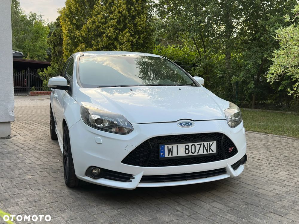 Ford Focus 2.0 EcoBoost ST - 2