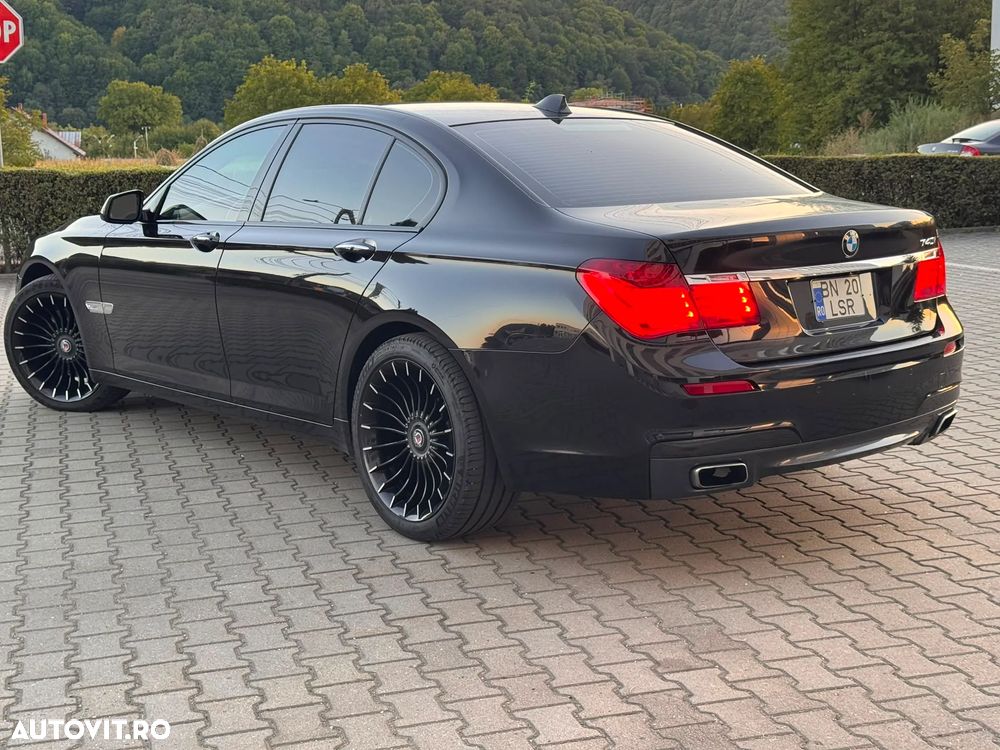 BMW Seria 7 740i Aut. - 19