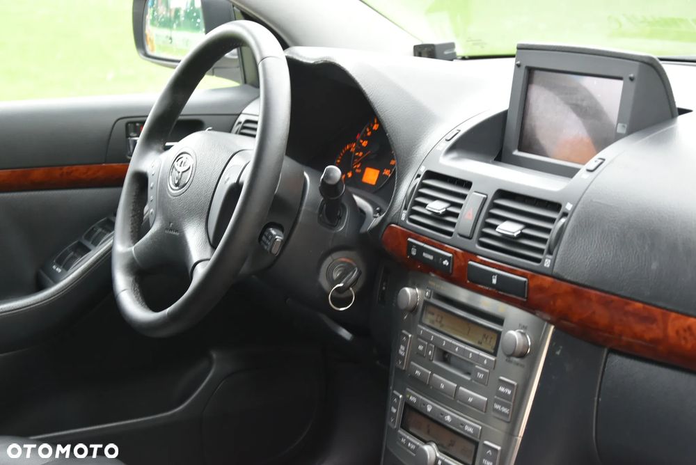 Toyota Avensis 2.0 VVT-i Automatik Executive - 19