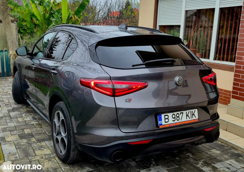 Alfa Romeo Stelvio 2.0 Turbo AWD AT8 Super - 2