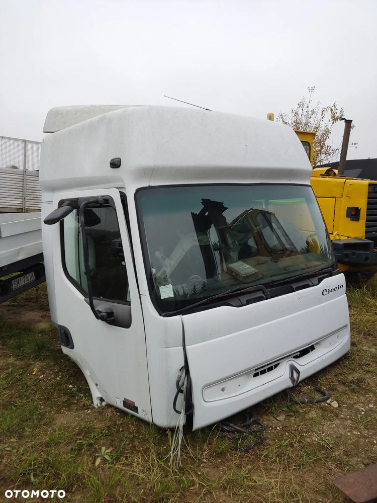 kabina Renault MAN Mercedes 814D - 1