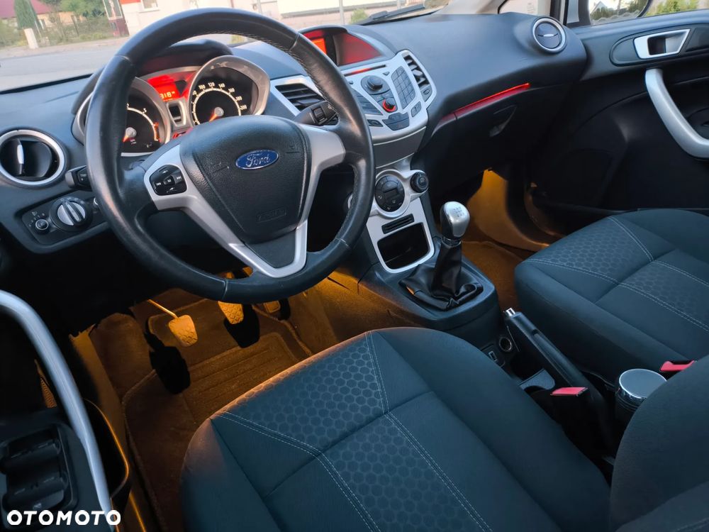 Ford Fiesta 1.25 Titanium - 8