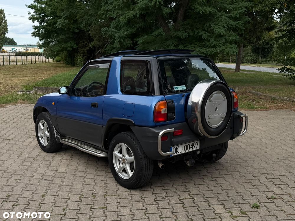 Toyota RAV4 2.0 - 3