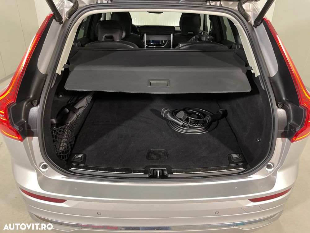 Volvo XC 60 T6 AWD Recharge Geartronic Inscription - 13