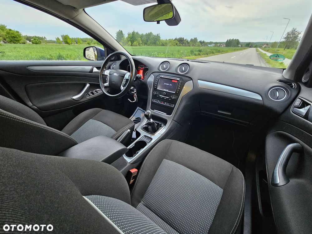 Ford Mondeo - 13