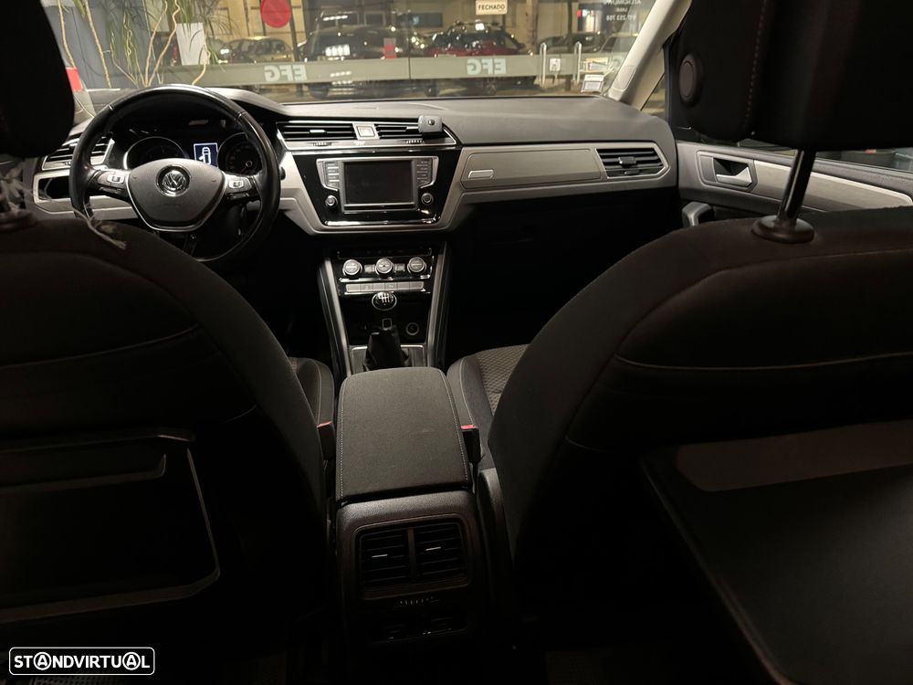 VW Touran 1.6 TDI Confortline - 1