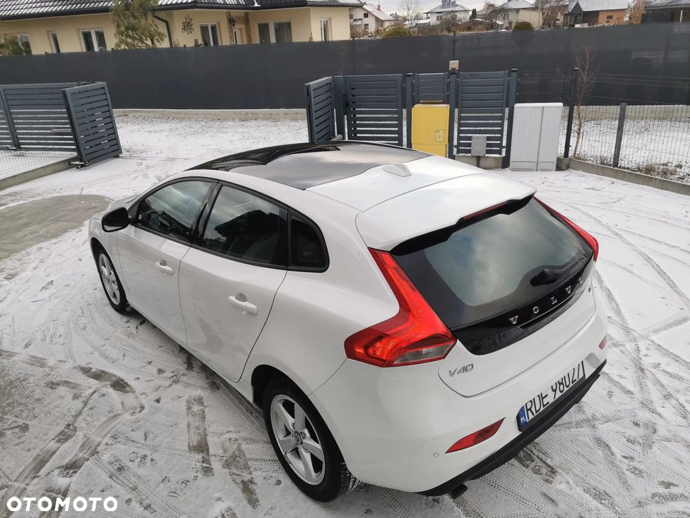 Volvo V40 T2 - 36