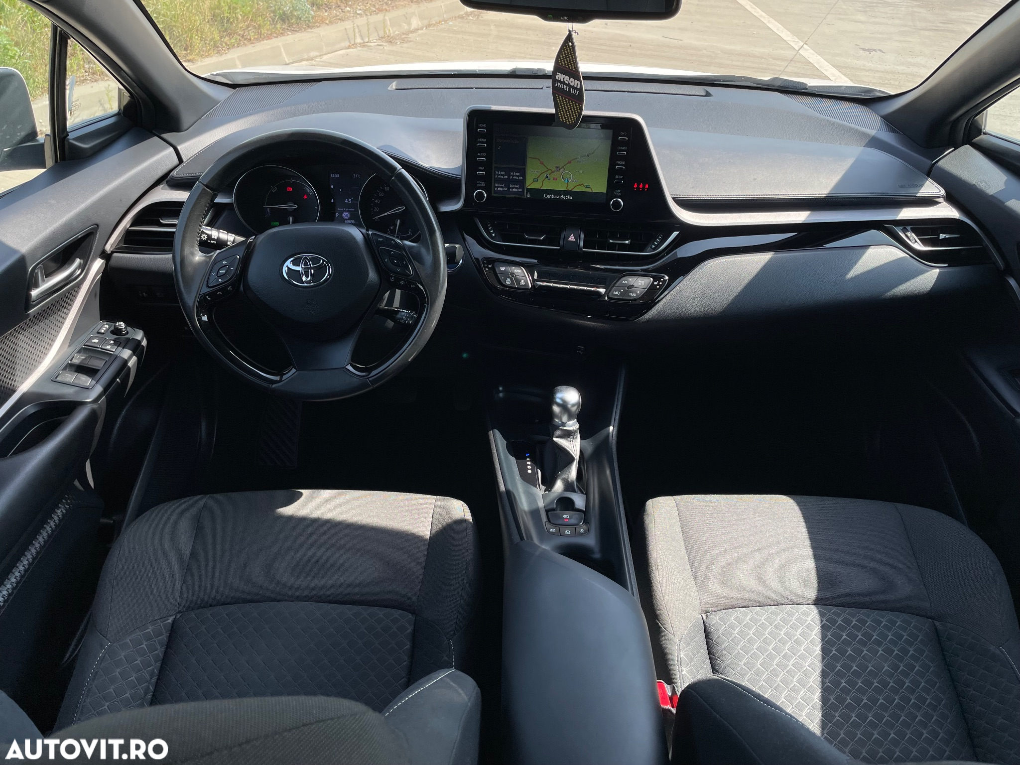 Toyota C-HR Hybrid Business-Edition - 7