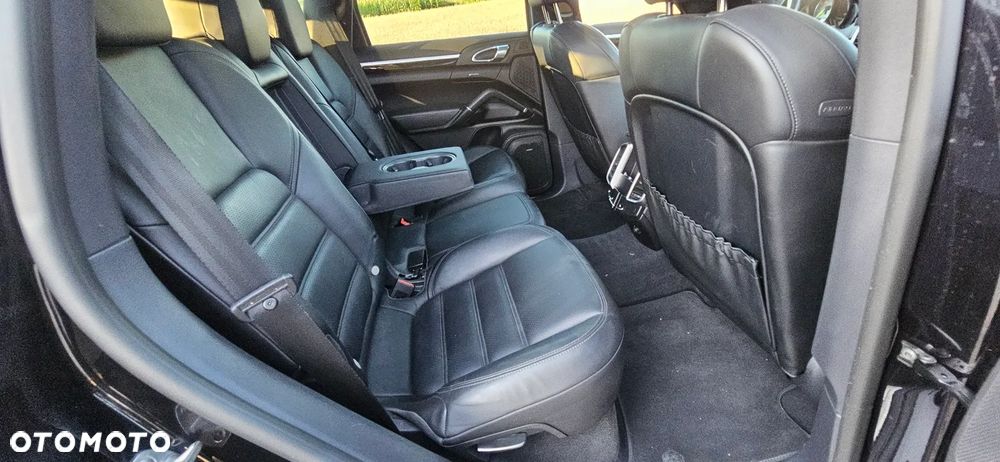 Porsche Cayenne - 33
