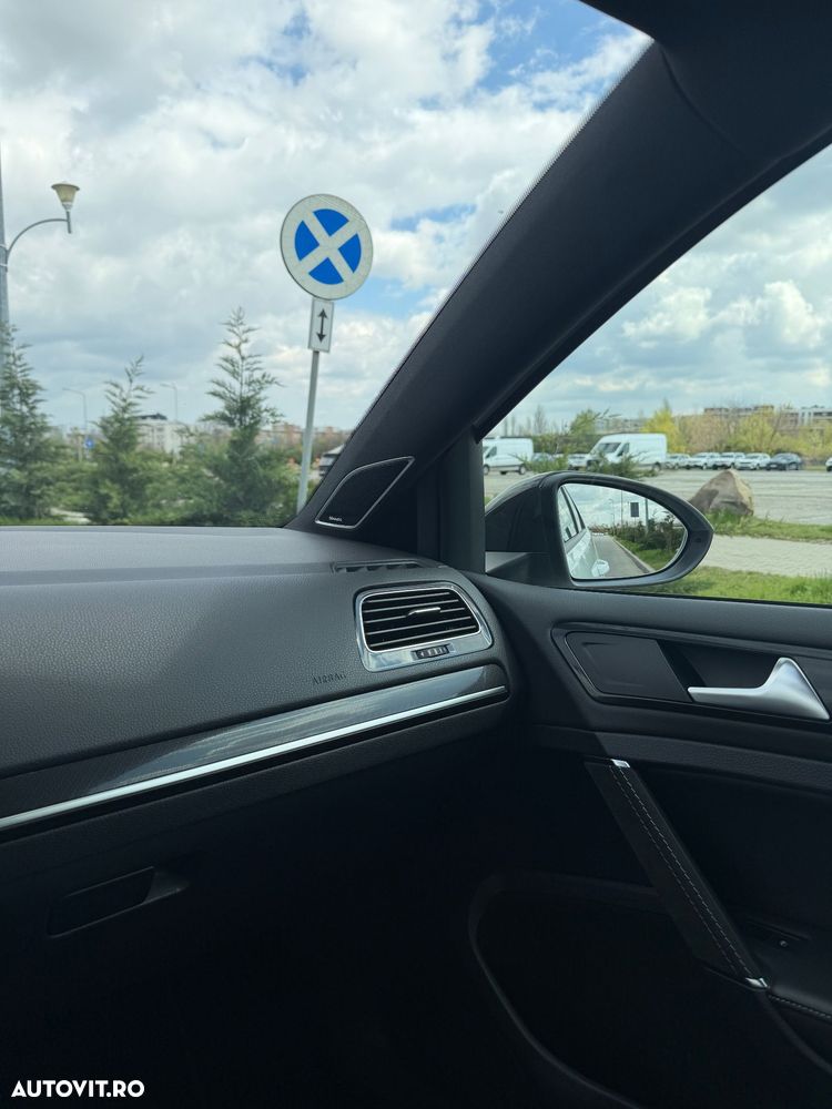 Volkswagen Golf 2.0 TSI DSG R - 17