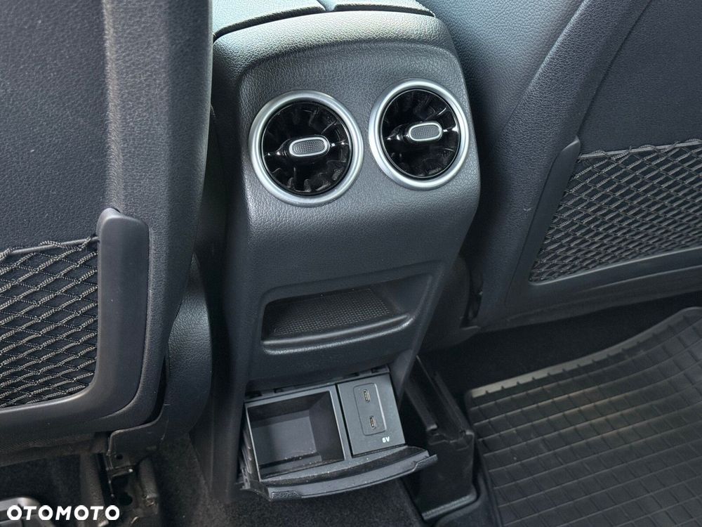 Mercedes-Benz GLB 200 d AMG Line 8G-DCT - 25