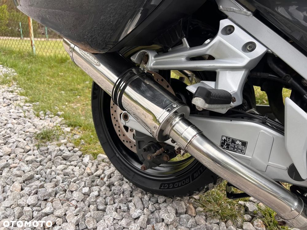 Yamaha FJR - 8