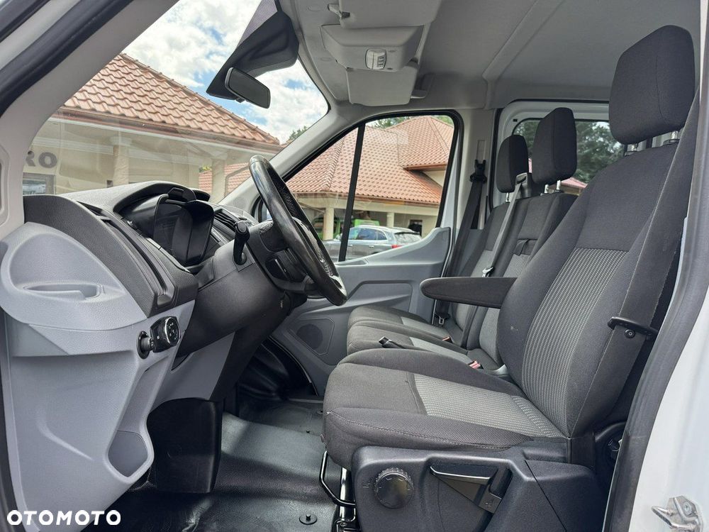 Ford Transit - 24