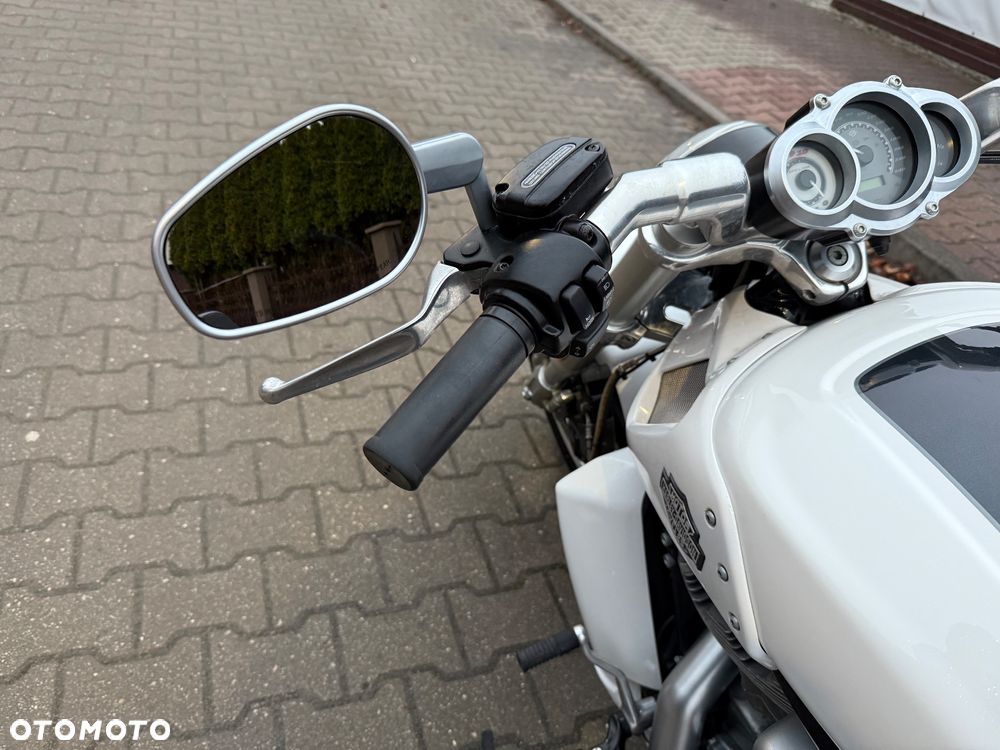 Harley-Davidson V-Rod Muscle - 19