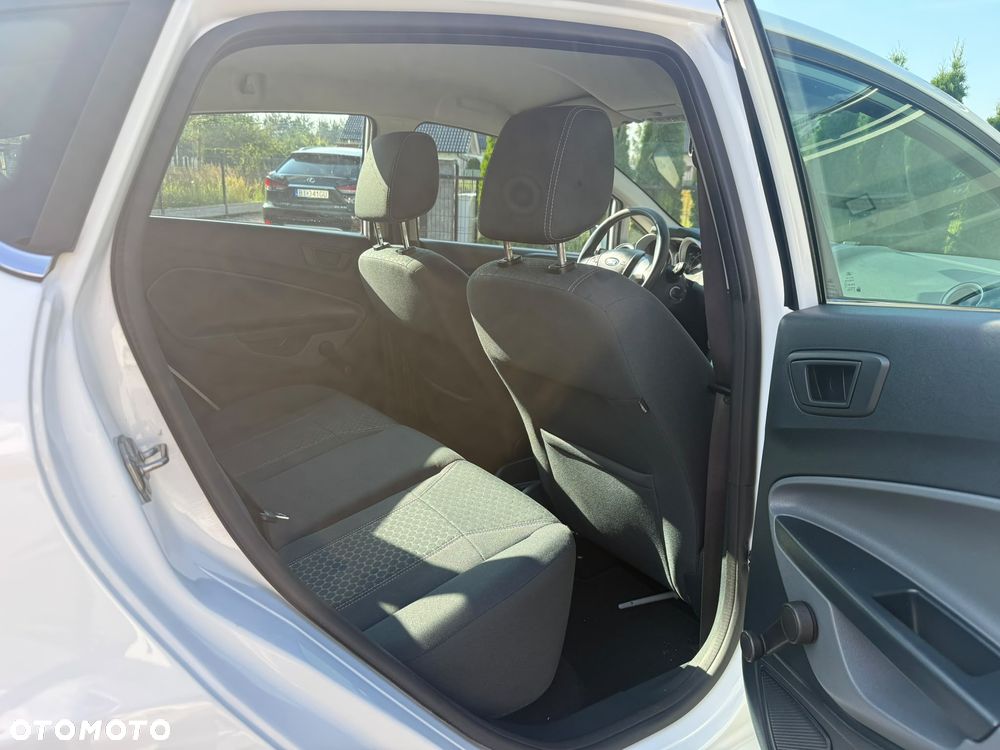 Ford Fiesta 1.25 Titanium - 21