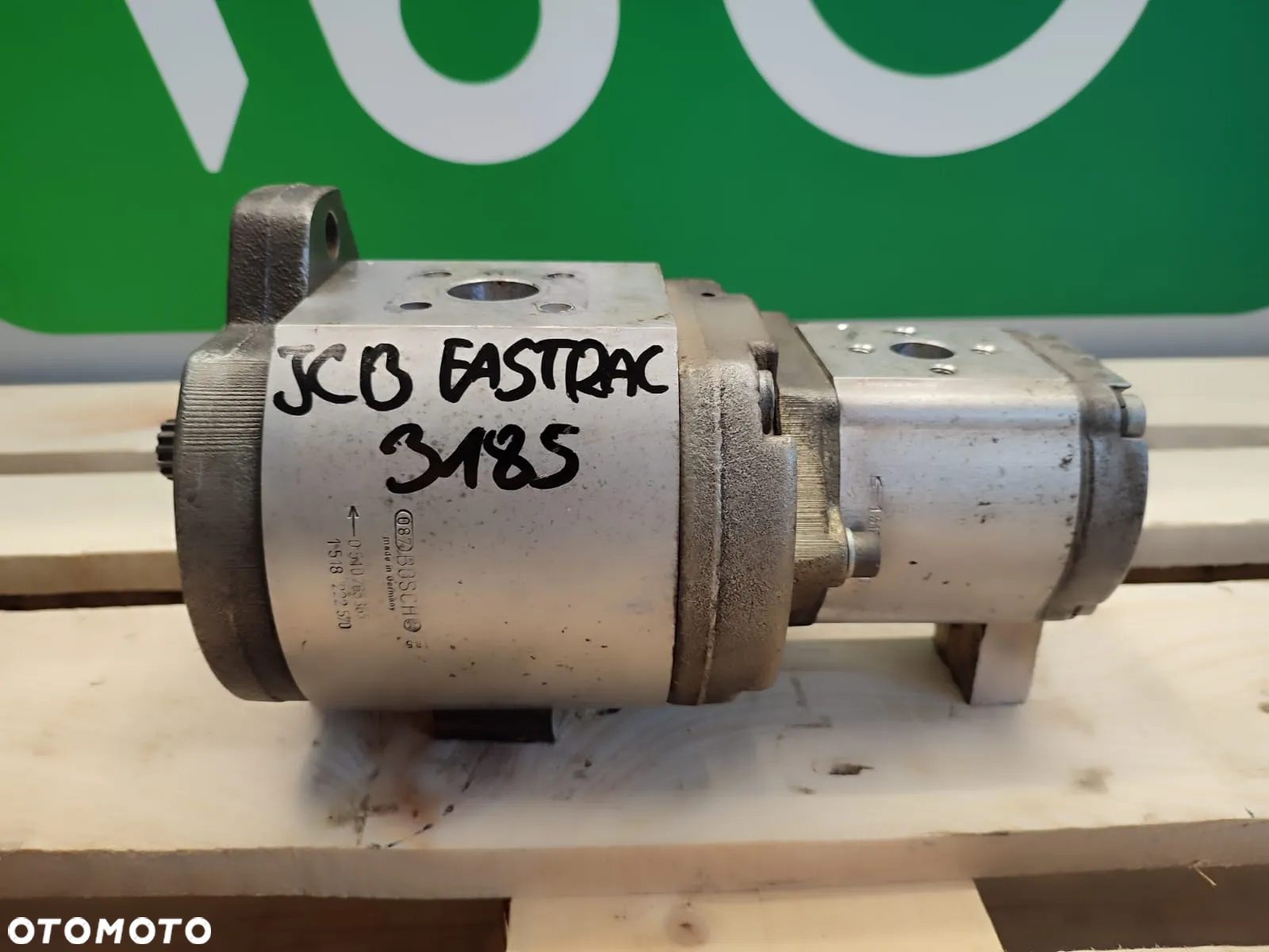 Pompa zębata 1518222513 BOSCH 1518222570 JCB FASTRAC 3185 - 6