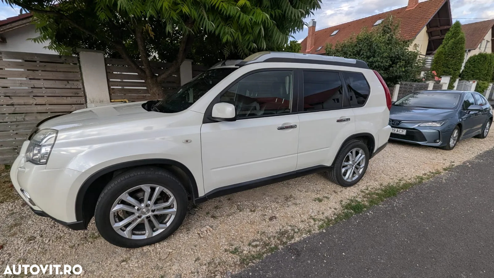 Nissan X-Trail 2.0 dCi DPF All Mode 4X4-i Elegance Aut - 16