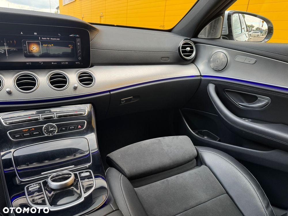 Mercedes-Benz Klasa E 200 d 9G-TRONIC - 14