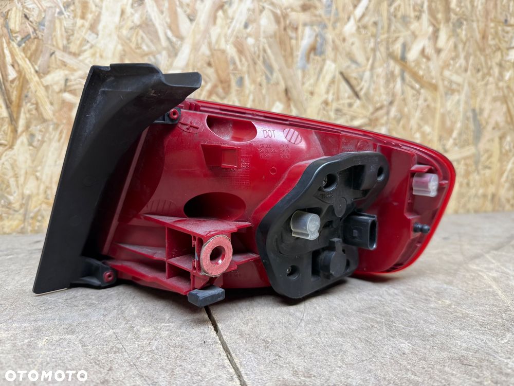 LAMPA TYŁ LEWA LED AUDI A4 B8 SEDAN 8K5 - 2