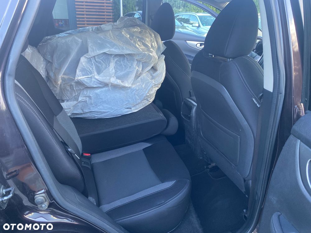 Nissan Qashqai 1.6 DIG-T N-Tec - 28