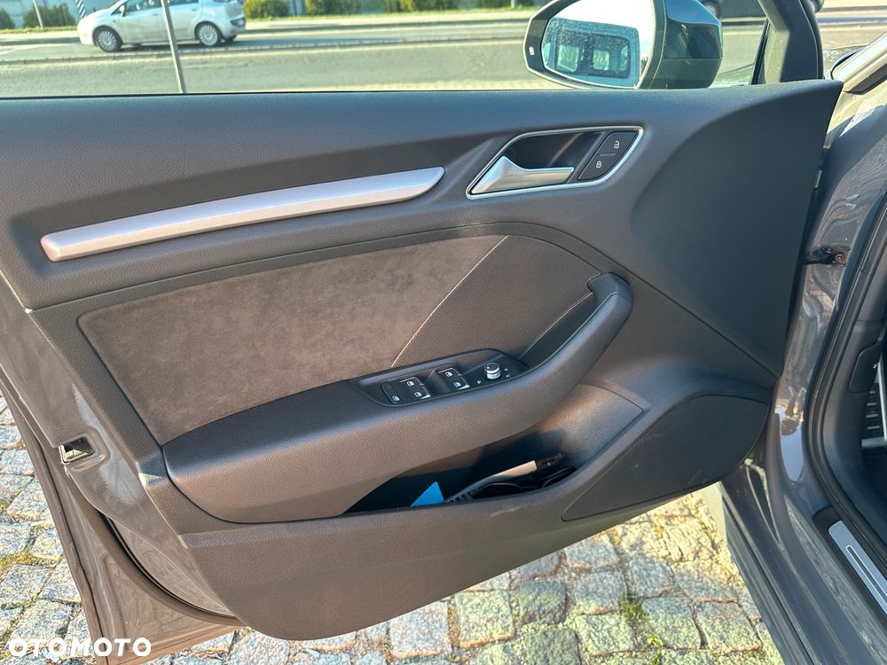 Audi A3 Sportback 35 TFSI Sport S tronic - 23