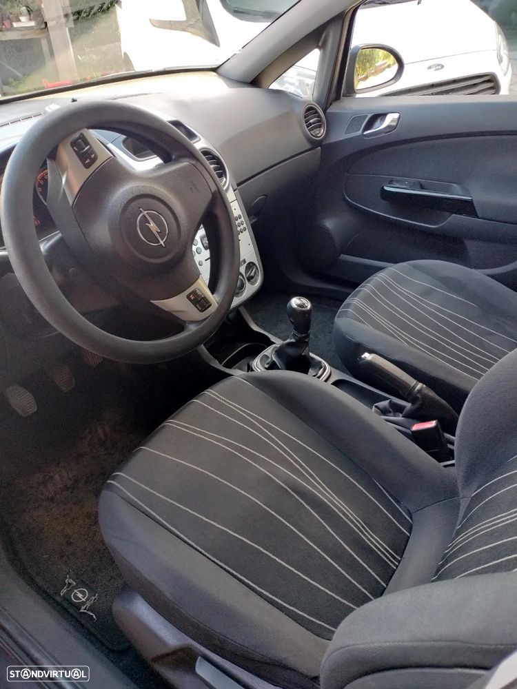 Opel Corsa 1.3 CDTI Enjoy EcoFLEX - 13