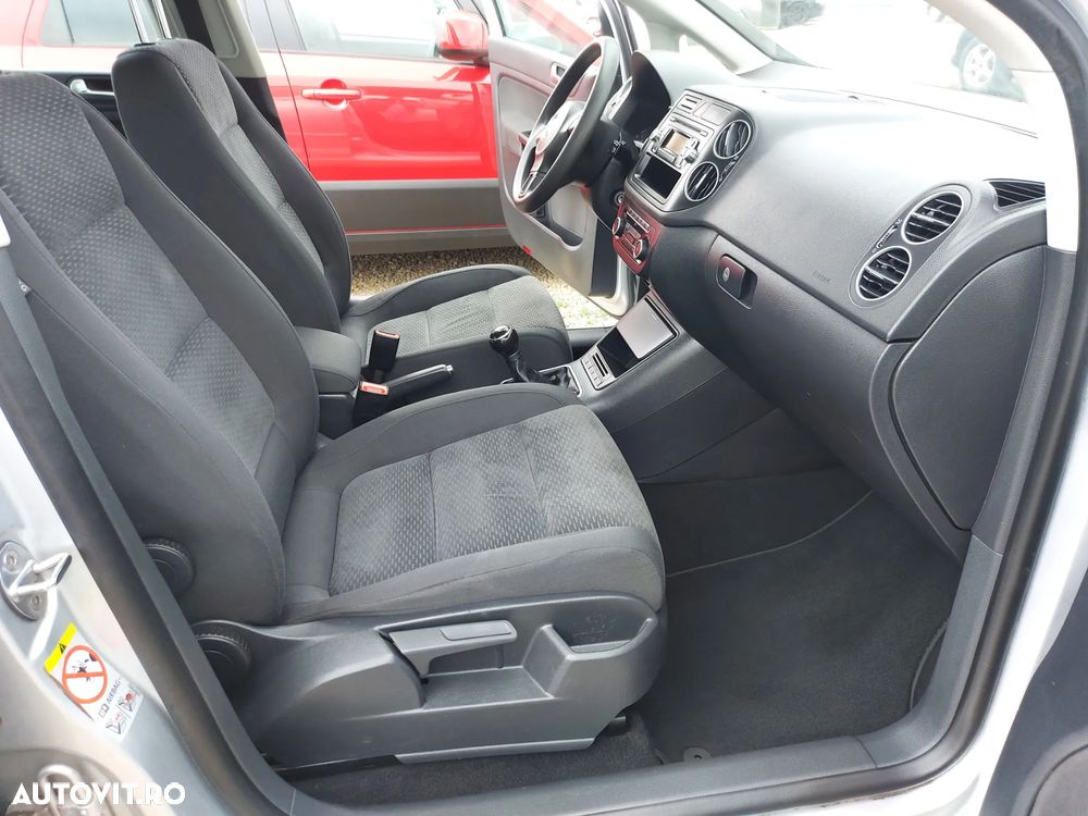 Volkswagen Golf - 14