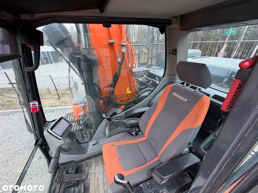 Doosan Dx180 - 13