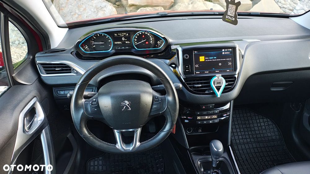 Peugeot 2008 PureTech 130 Stop&Start EAT6 Signature - 24