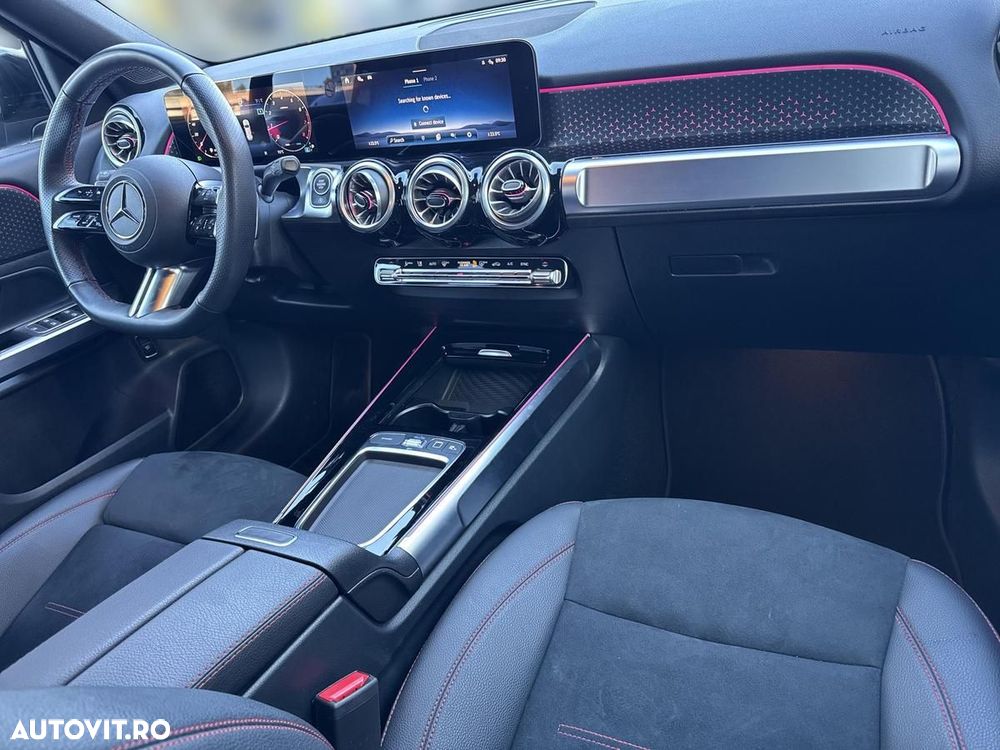 Mercedes-Benz GLB - 13