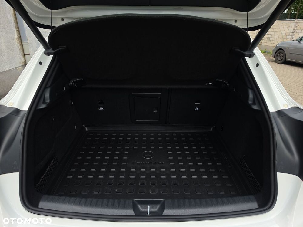 Mercedes-Benz GLA 220 4-Matic - 28