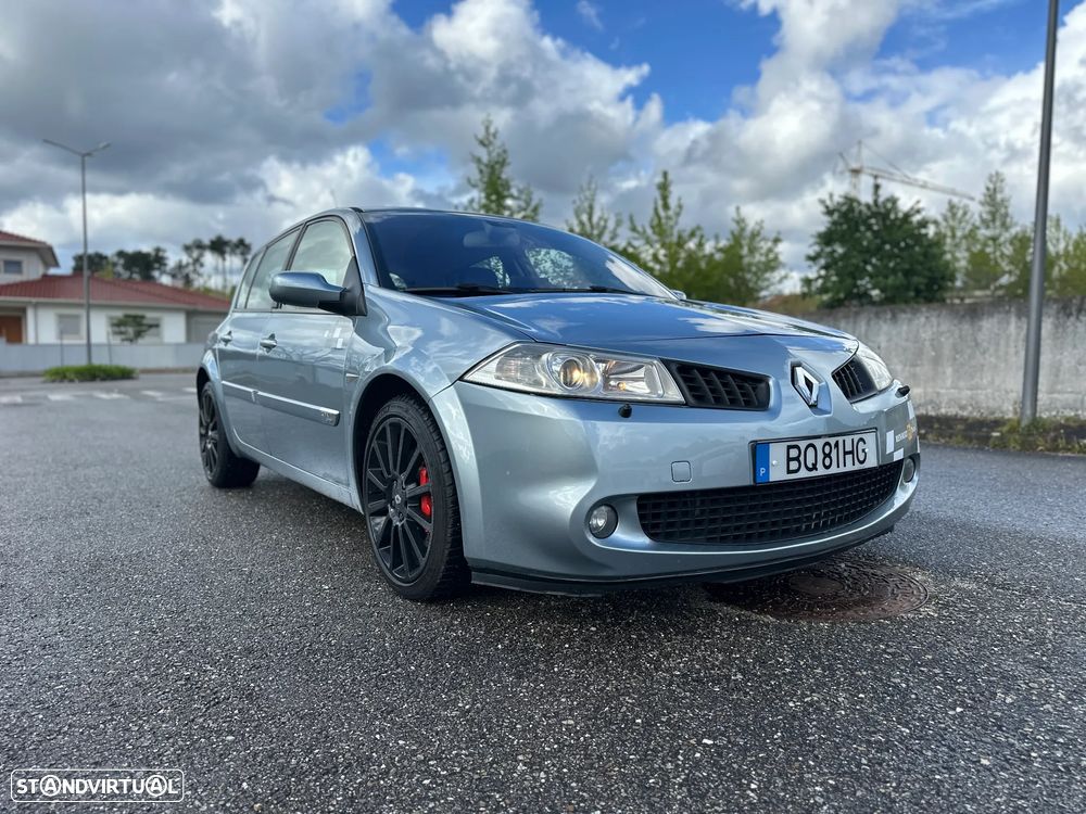 Renault Mégane 2.0 T 16V Sport - 6