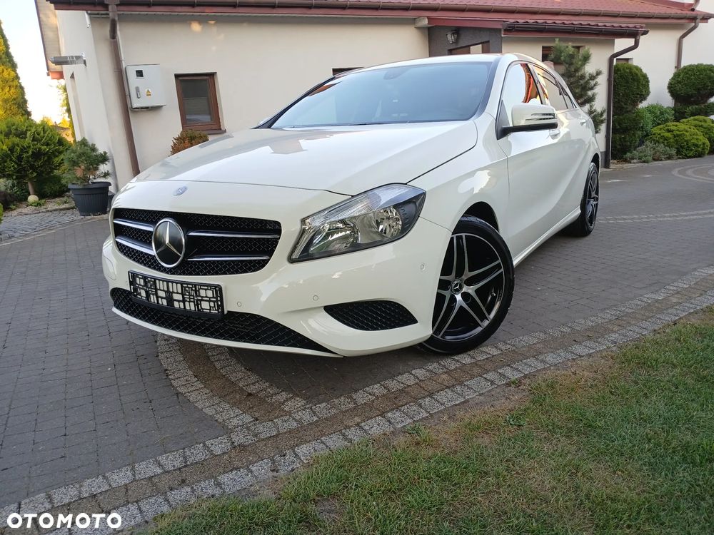 Mercedes-Benz Klasa A 180 BlueEfficiency Edition - 4