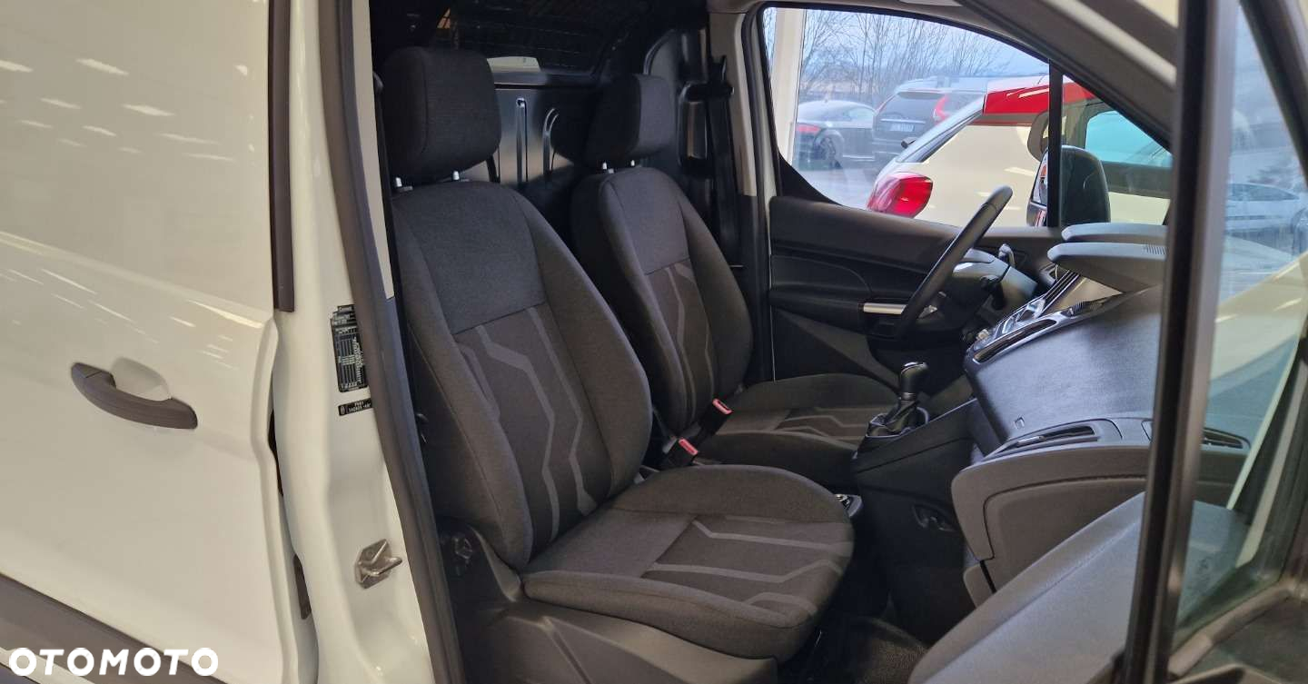 Ford Transit Connect - 13